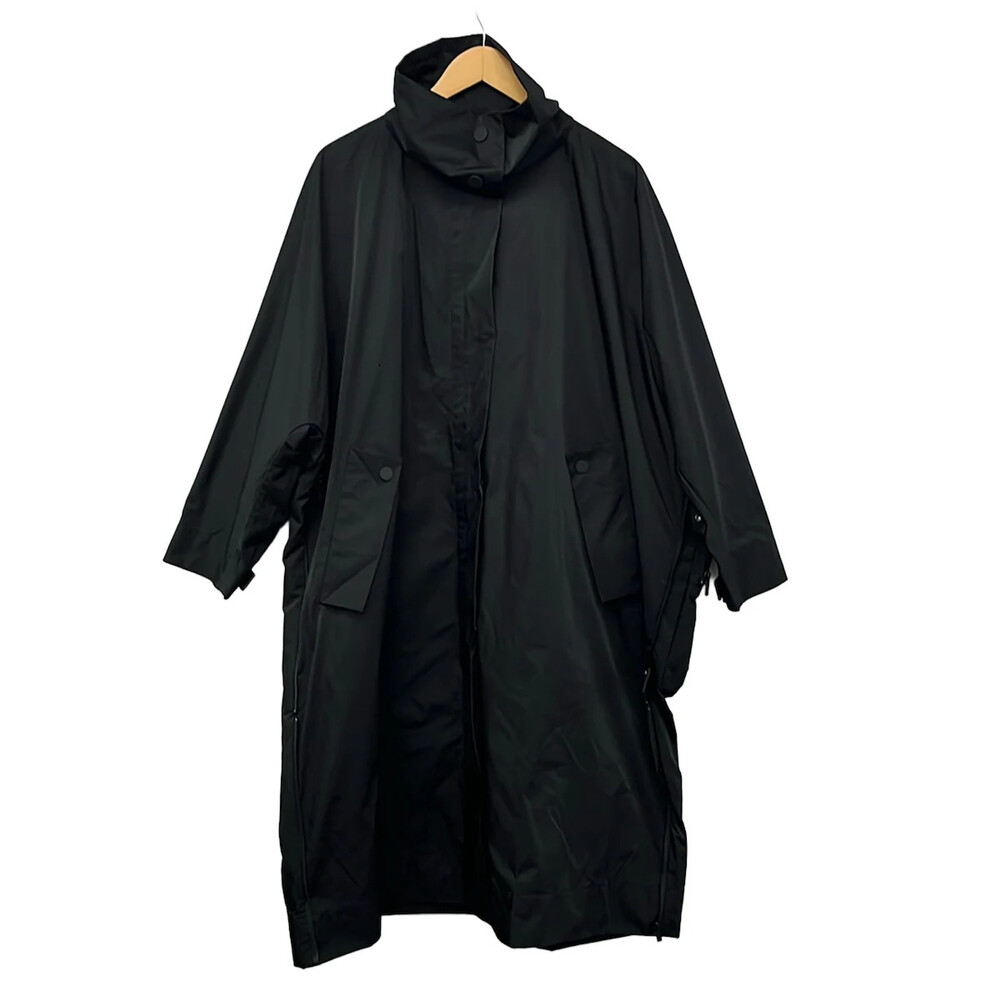Isseymiyake Black Women's Coat #334479I66B